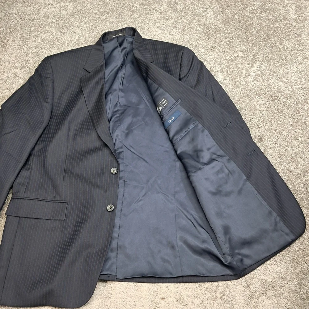 Izod Mens 44L Navy Blue Pinstripe 100% Wool 2 Button Suit Pleated Cuffed 36x33